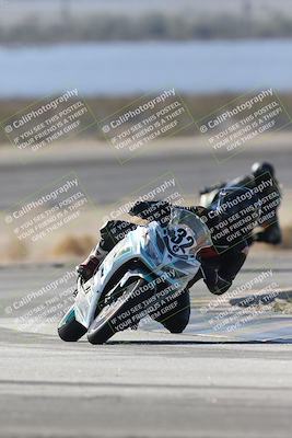 media/Dec-05-2025-CVMA Friday Practice (Fri) [[303bad9a84]]/4-Racer 4-Trackday 1/Session 2 (Turn 14)/